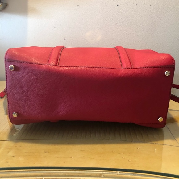 Red Kate Spade Handbag with Shoulder Strap - Picture 6 of 7